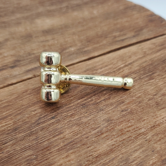Gold Tone Gavel Lapel Pin B441 - Picture 1 of 3